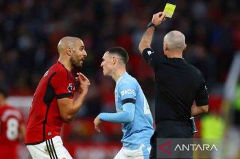 Dua Manchester yang kian seperti bumi dan langit