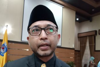 DLH Pemkot Mataram inovasi buat kendaraan penyiram jalan