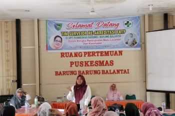 Dinas Kesehatan Pesisir Selatan  lakukan pemantauan tumbuh kembang anak di Barung Barung Belantai