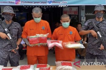 BNN Riau gagalkan peredaran narkoba antapulau dibungkus kemasan kosmetik