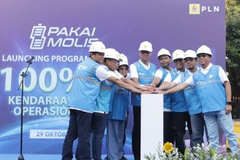Pimpin transisi kendaraan listrik, PLN targetkan di 2024 100 persen operasional pakai Molis