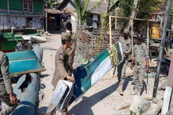 Satpol PP Buton Selatan tertibkan APS yang menyerupai APK