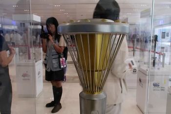 Melihat pameran obor Asian Games dari masa ke masa