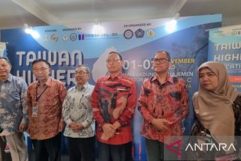 Unair dan TETO kerja sama gelar pameran pendidikan