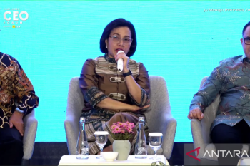 Service industry growing rapidly amid digital era: Finance Minister