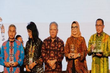 Pemkot Palangka Raya raih penghargaan optimasi kinerja TPS 3R