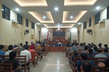 Kadis PMD Lampung Utara jalani sidang perdana di PN Tanjungkarang