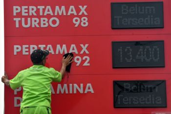 Harga BBM jenis solar dan Pertamax Turbo naik lagi mulai hari ini