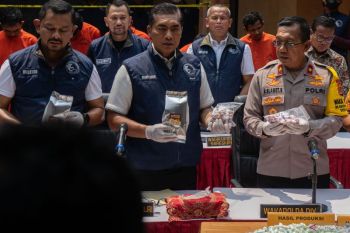 Bareskrim tangkap bandar penjual ekstasi dan happy five di kafe Senopati