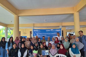 PNM gelar klasterisasi budi daya tanaman hias media hidroponik