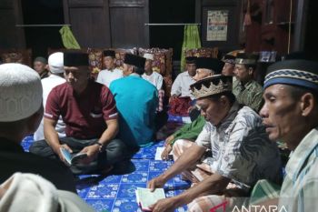 Bocah 5 tahun ditemukan selamat setelah tiga hari hilang di kebun