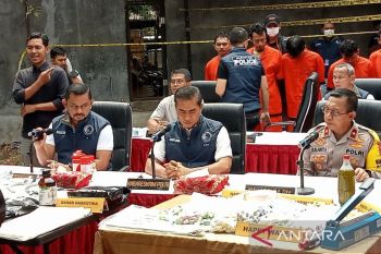 Bareskrim Polri bongkar narkoba dalam cairan "happy water" dan keripik pisang