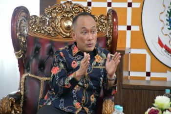 Penjabat Gubernur Sulbar ajak perangkat desa atasi kemiskinan