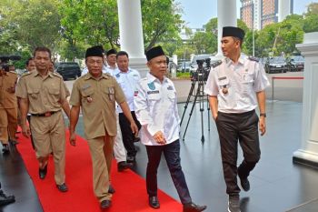 Sejumlah perwakilan kepala desa menemui Jokowi bahas revisi UU Desa