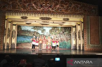 BHS Peduli ikut ambil bagian pada kemajuan Wayang Orang Sriwedari