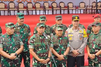 KSAD memimpin gelar pasukan pengamanan dan deklarasi Pemilu Damai 2024