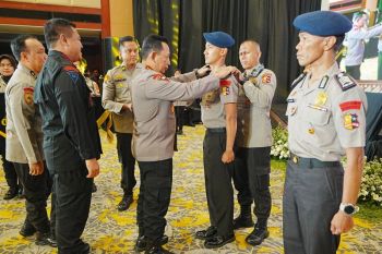 Satgas Damai Cartenz terima penghargaan dari Kapolri