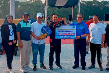 Bank Nagari bantu satu ini mobil patroli ke Unand