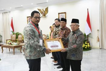 Jawa Tengah terima penghargaan penghapusan kemiskinan  ekstrem