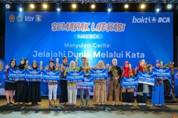 BCA tingkatkan literasi kepada generasi muda