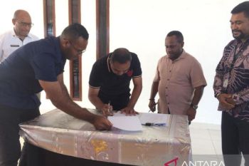 Pemkab Jayapura dan KPUD tandatangani NPHD sukseskan Pemilu 2024
