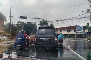 BMKG mengeluarkan peringatan dini cuaca hujan di NTB