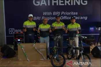 BRI RO Padang gelar fan game gathering dengan nasabah terpilih
