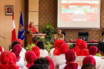 Camat dan lurah di Semarang harus dekat masyarakat