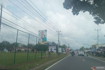 Langgar aturan, Bawaslu Pasbar tekankan peserta pemilu tertibkan alat peraga kampanye