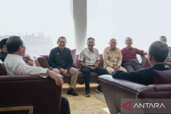 Hantarkan Suganda Pasaribu Bertolak ke Jakarta, Wako Molen : Pemprov dan Pemkot Pangkalpinang Terjalin Baik dan Harmonis