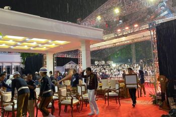 Hujan mengiringi penetapan nomor urut capres-cawapres Pemilu 2024