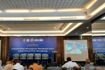 Naik, suhu udara permukaan Indonesia