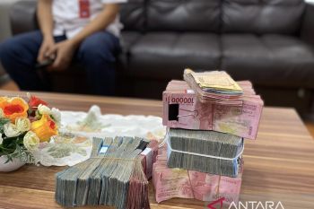 Kejari terima Rp248,8 juta uang pengembalian kasus korupsi lampu jalan