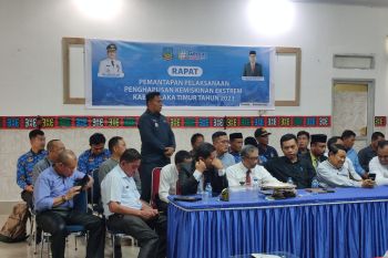 Sekda Koltim pimpin rapat penghapusan kemiskinan ekstrem