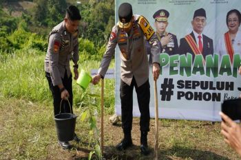 Polda Sulbar targetkan tanam 7.500 pohon