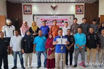 Polres Tanah Datar deklarasi anti hoaks ciptakan pemilu damai