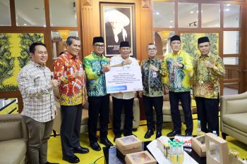 UPZ Bank Kalsel salurkan bantuan untuk korban Angin Puting Beliung di Batola