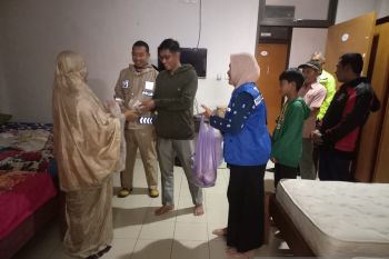 Pemkab Natuna sediakan makanan untuk pengungsi banjir
