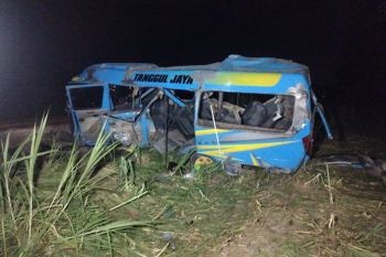 Sebanyak 11 korban meninggal tertabrak KA Probowangi dibawa ke RS