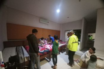 Pengungsi banjir di Natuna kembali ke rumah