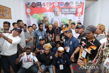 Capres Ganjar meresmikan Sekretariat Bersama Gama di Jayapura