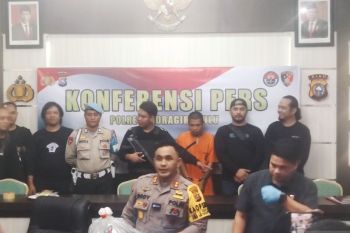 Demi HP, pria asal Sumbar ini tega bunuh pujaan hatinya di Inhu