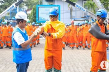 PLN Kalselteng meningkatkan keandalan sistem jelang musim hujan