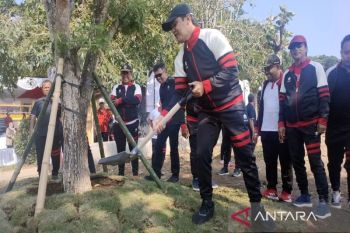 Sambut hari jadi ke-73, DPRD Boyolali tanam pohon serentak