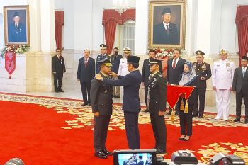 President officiates General Agus Subiyanto as TNI Commander