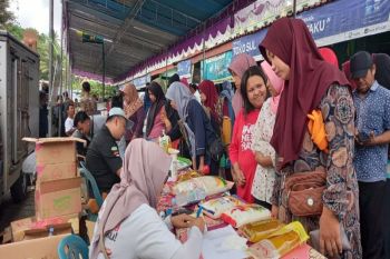 Disdagin Kulon Progo gelar pasar murah di wilayah dengan kemiskinan ekstrem