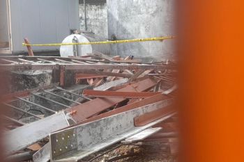 Gempa Ternate, seorang pekerja tewas jatuh dari tower