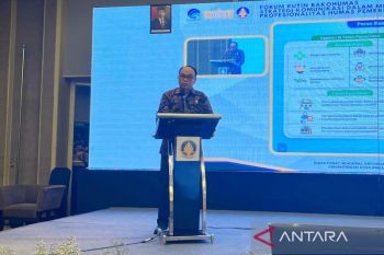Minister Setiadi invites PR officials to promote peaceful elections