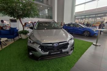 "Crosstrek" mobil Subaru terlaris