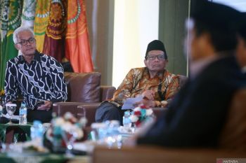 Ganjar-Mahfud: Penetapan Firli Bahuri sebagai tersangka itu peringatan buat semuanya